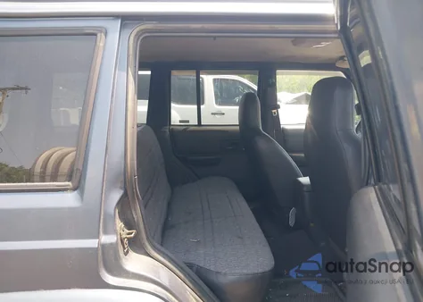 2001 Jeep Cherokee Sport z USA, uszkodzony, nr VIN 1J4FF48S51L531033